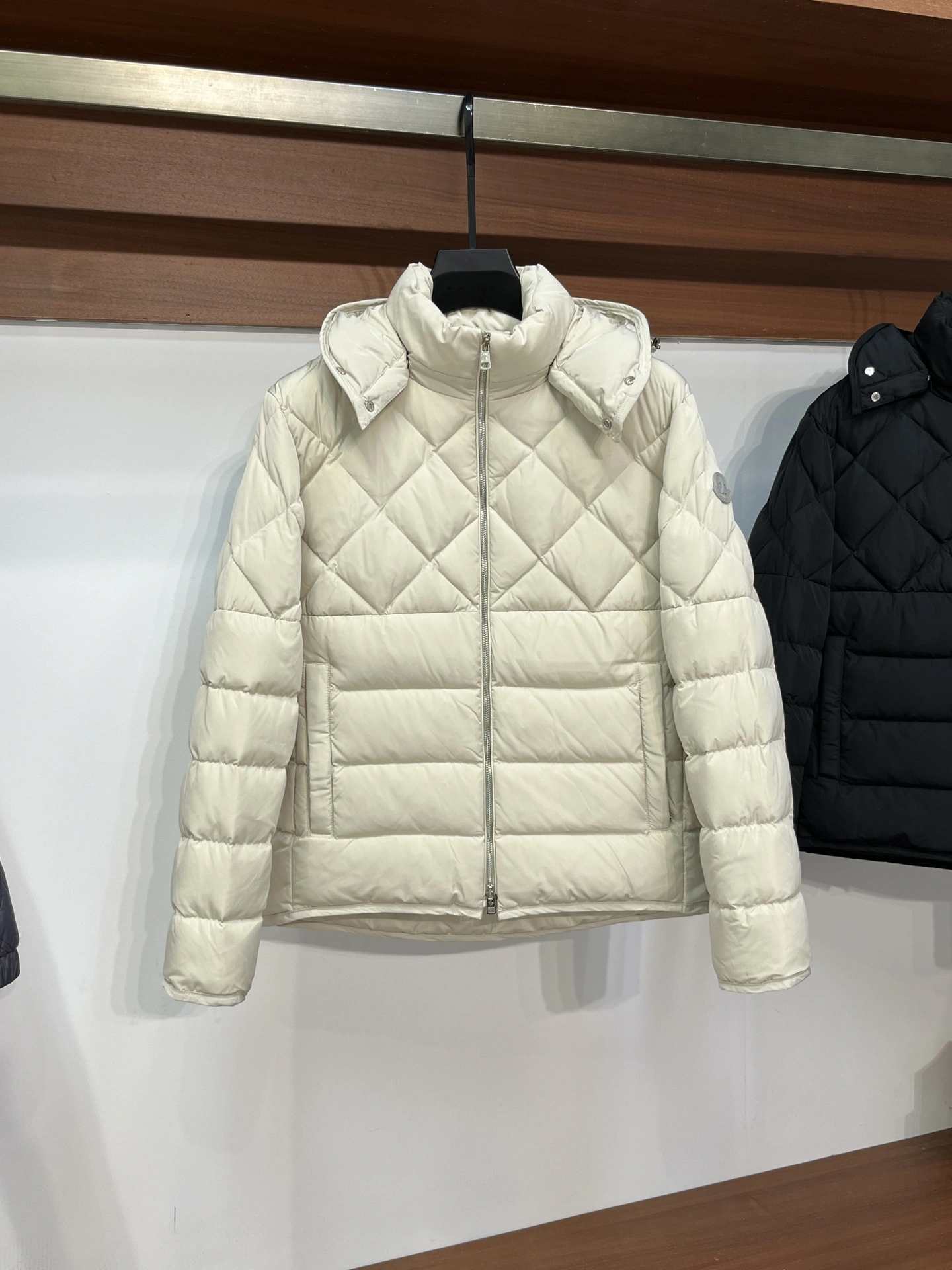 EasyCare Moncler Down Jackets 146475