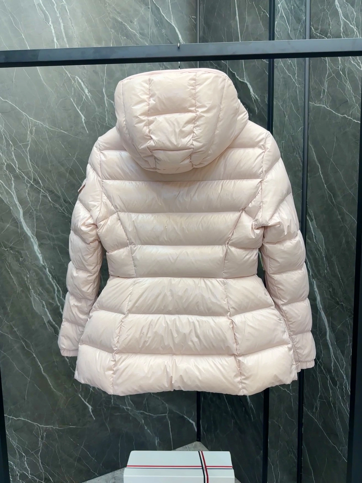 Stretchable Moncler Down Jackets 146436