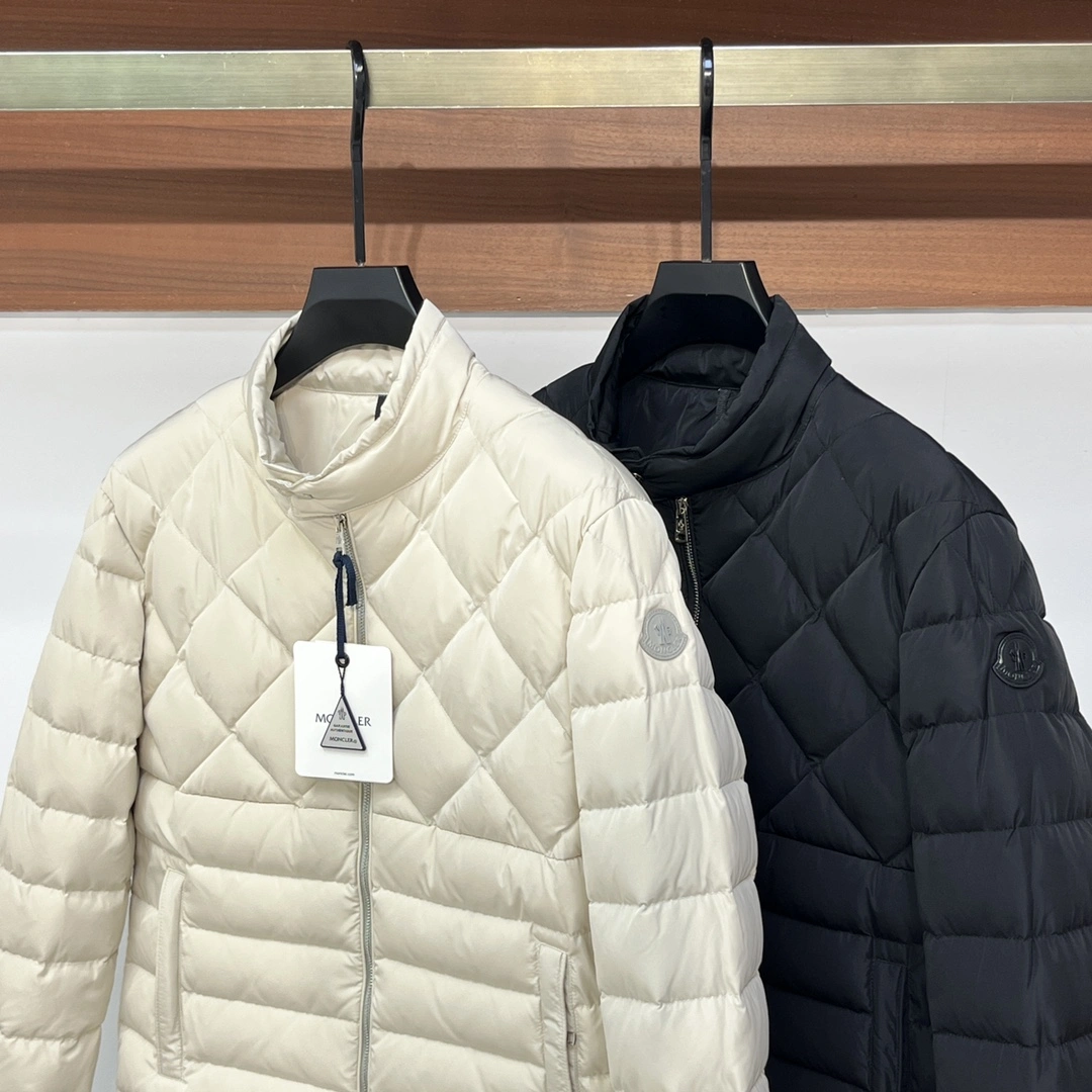 Moncler Down Jackets EasyMatch 146435