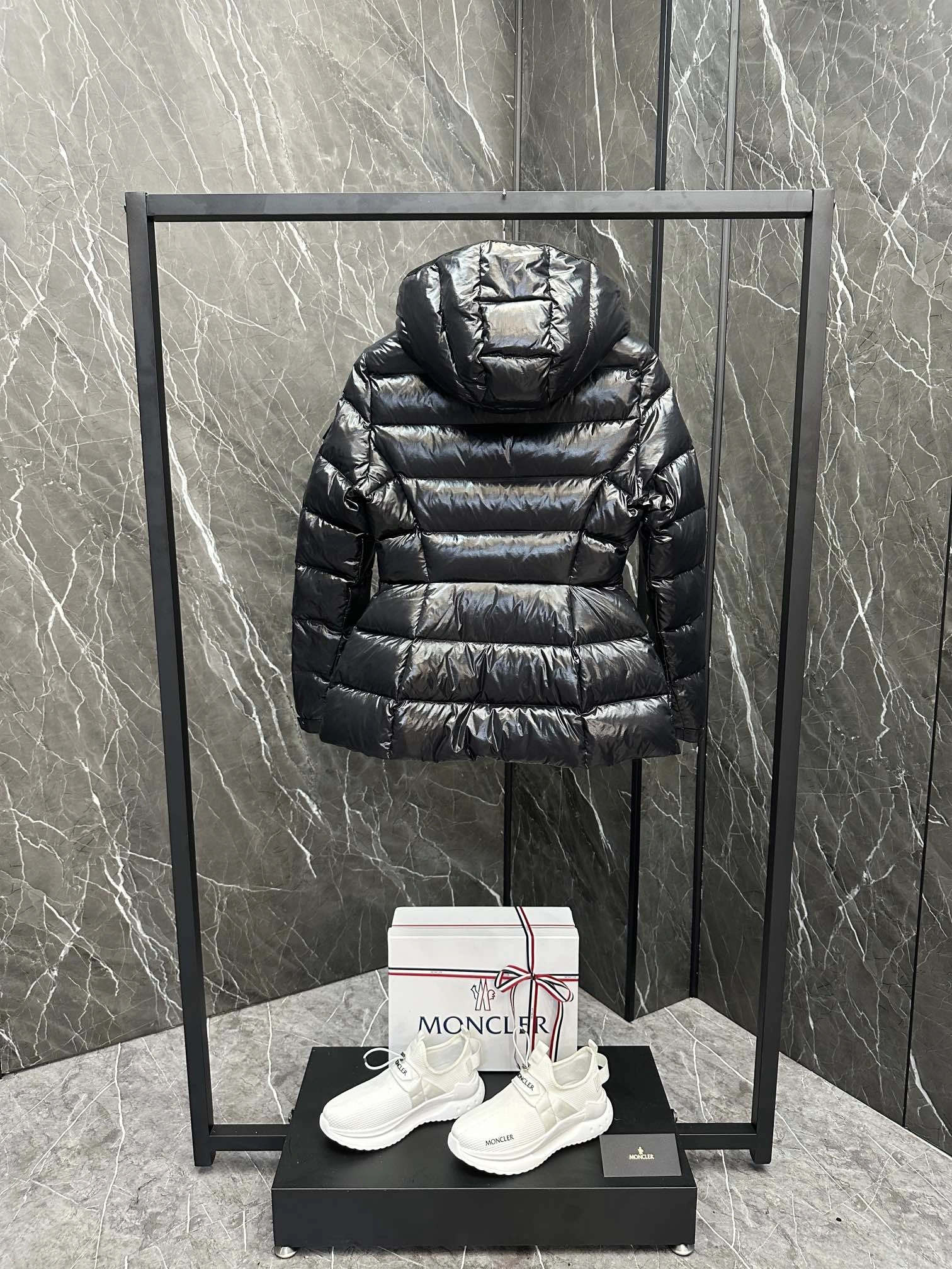 Attractive Moncler Down Jackets 146434
