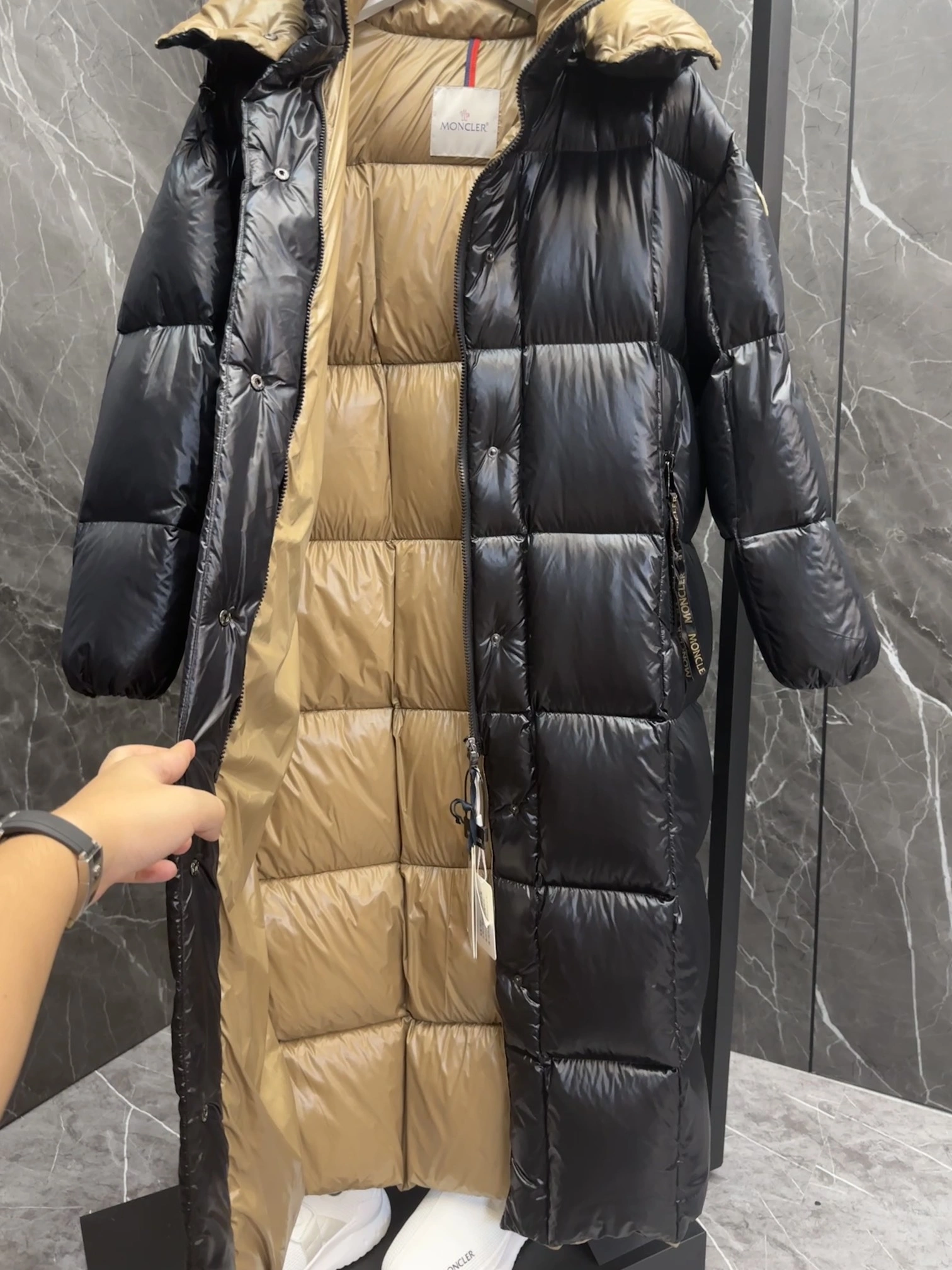 Lightweight Moncler Down Jackets 146429