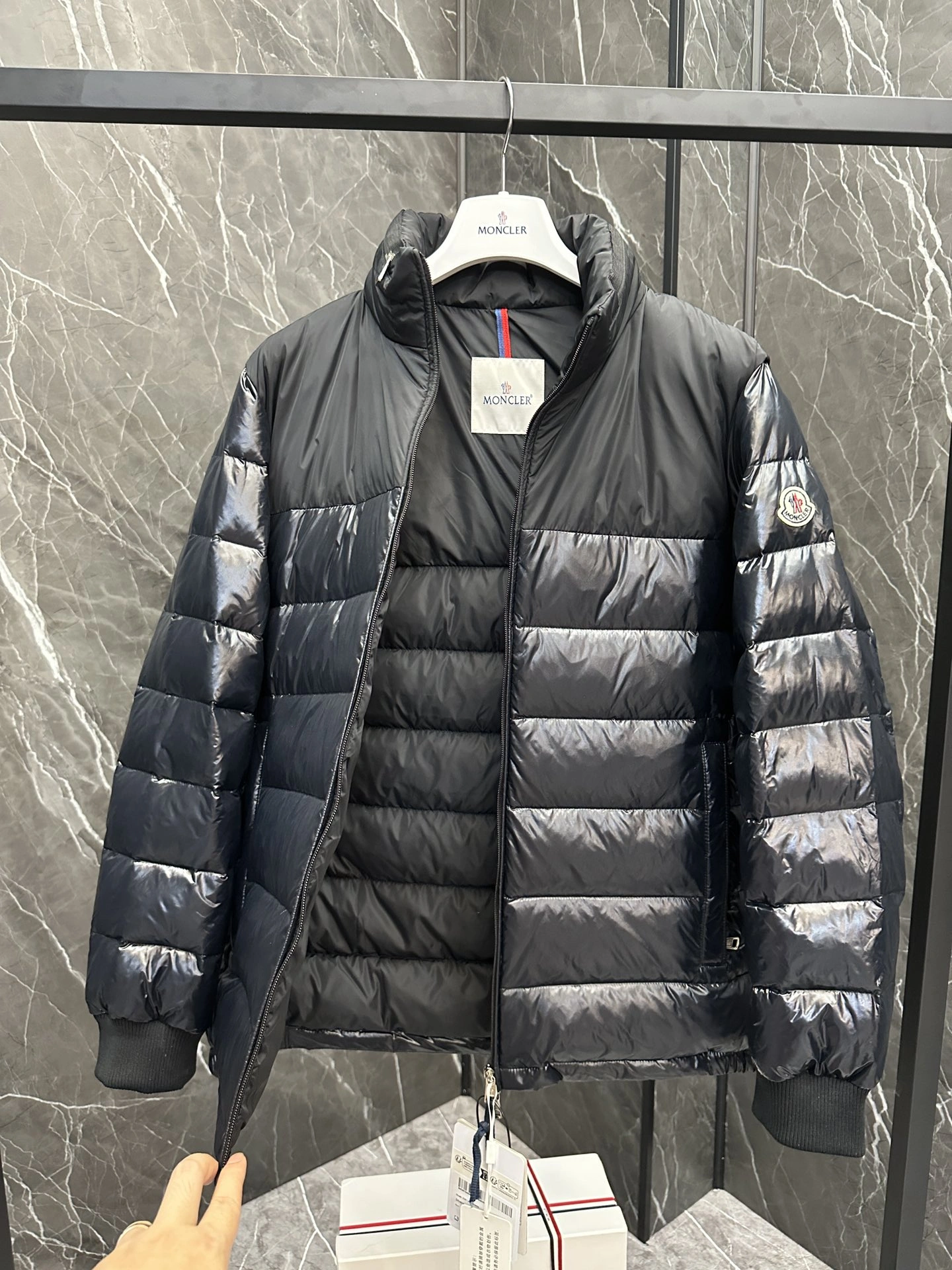 Moncler Down Jackets HighQuality 146428