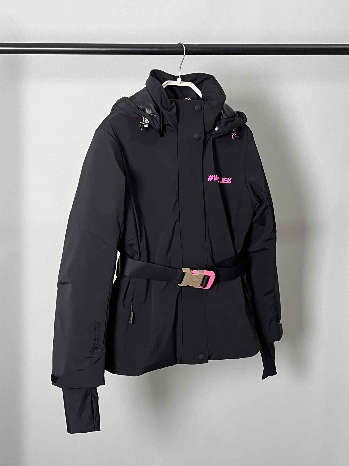 WrinkleFree Moncler Down Jackets 146410