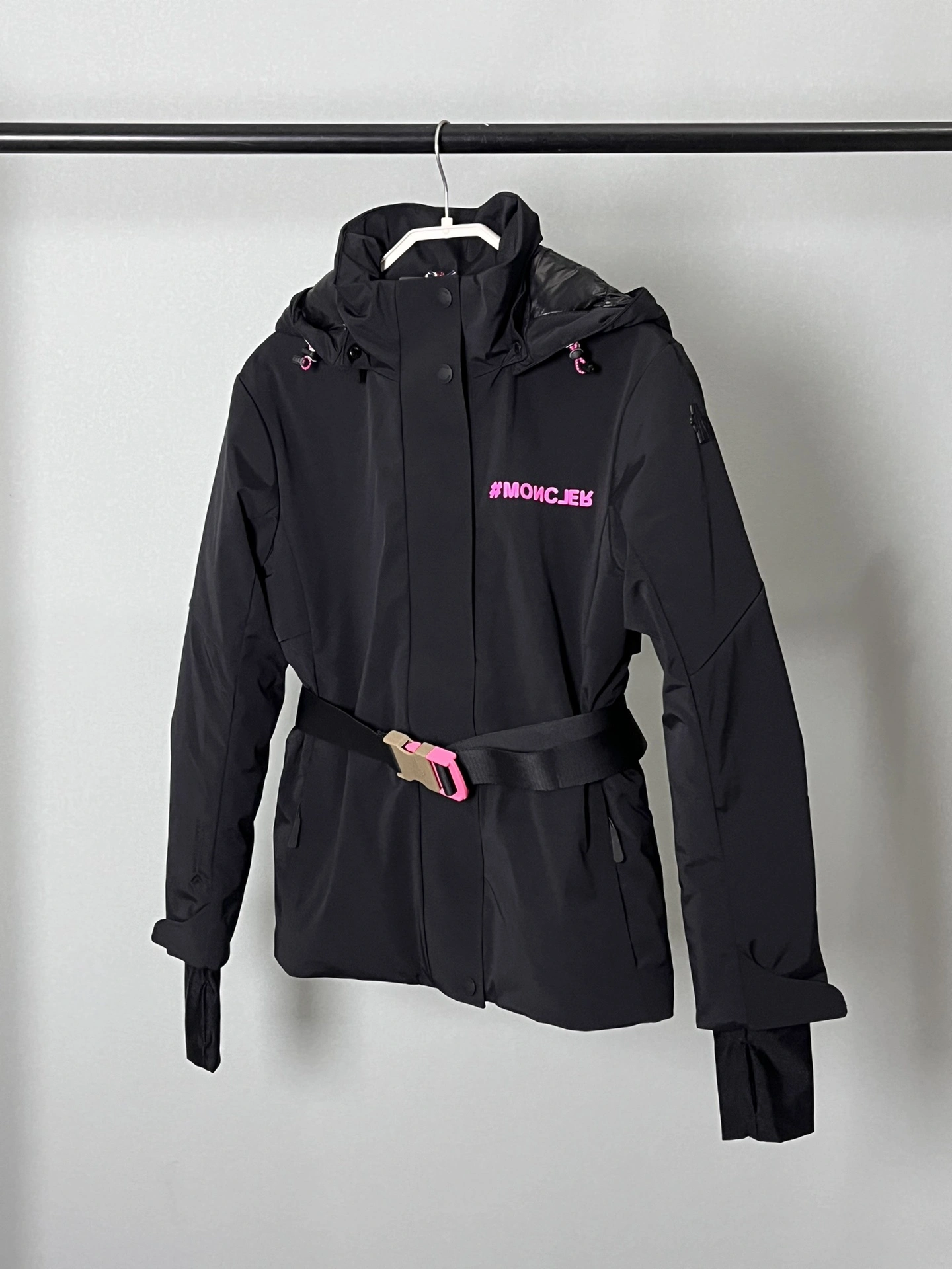 WrinkleFree Moncler Down Jackets 146410
