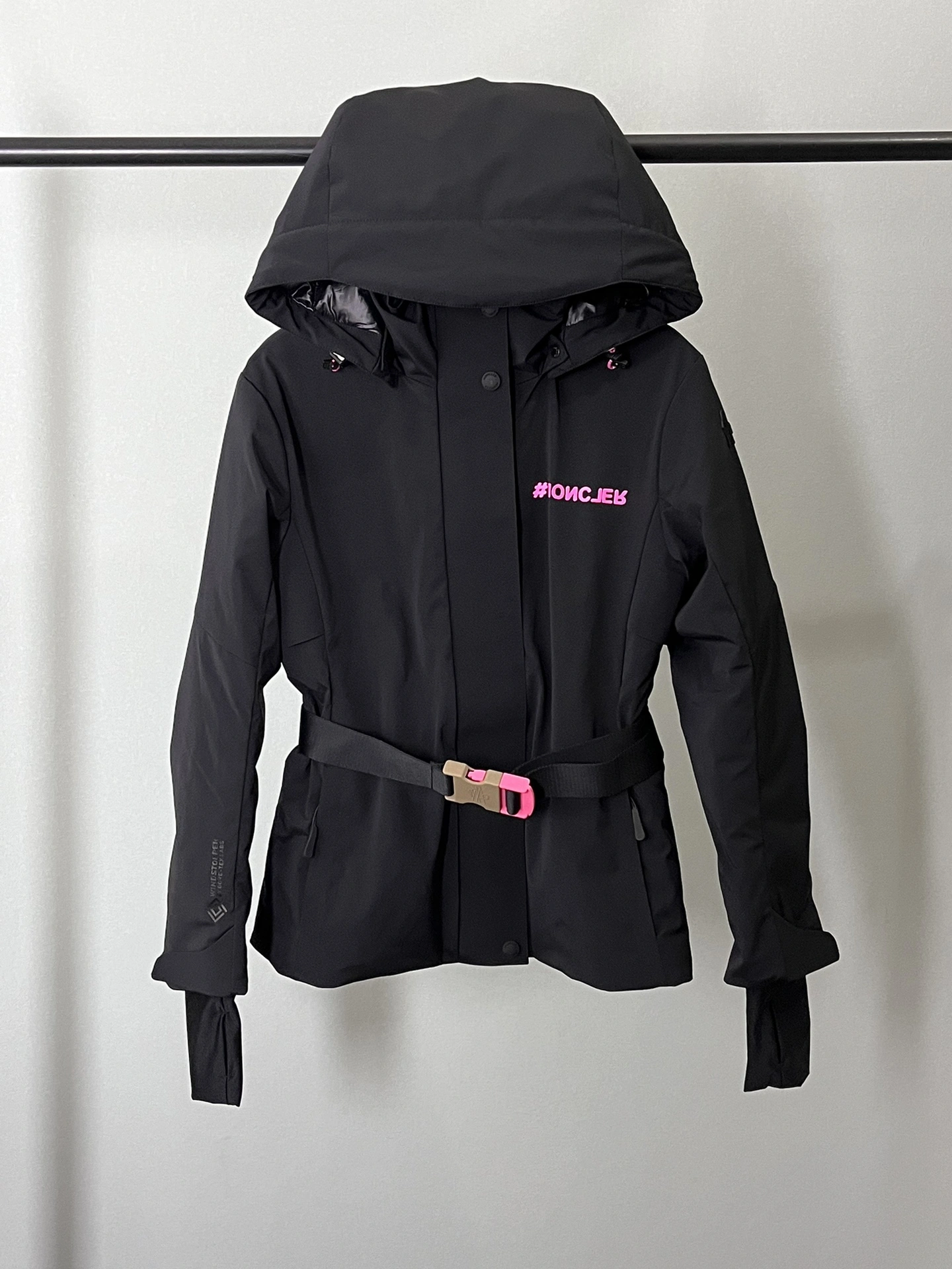 WrinkleFree Moncler Down Jackets 146410