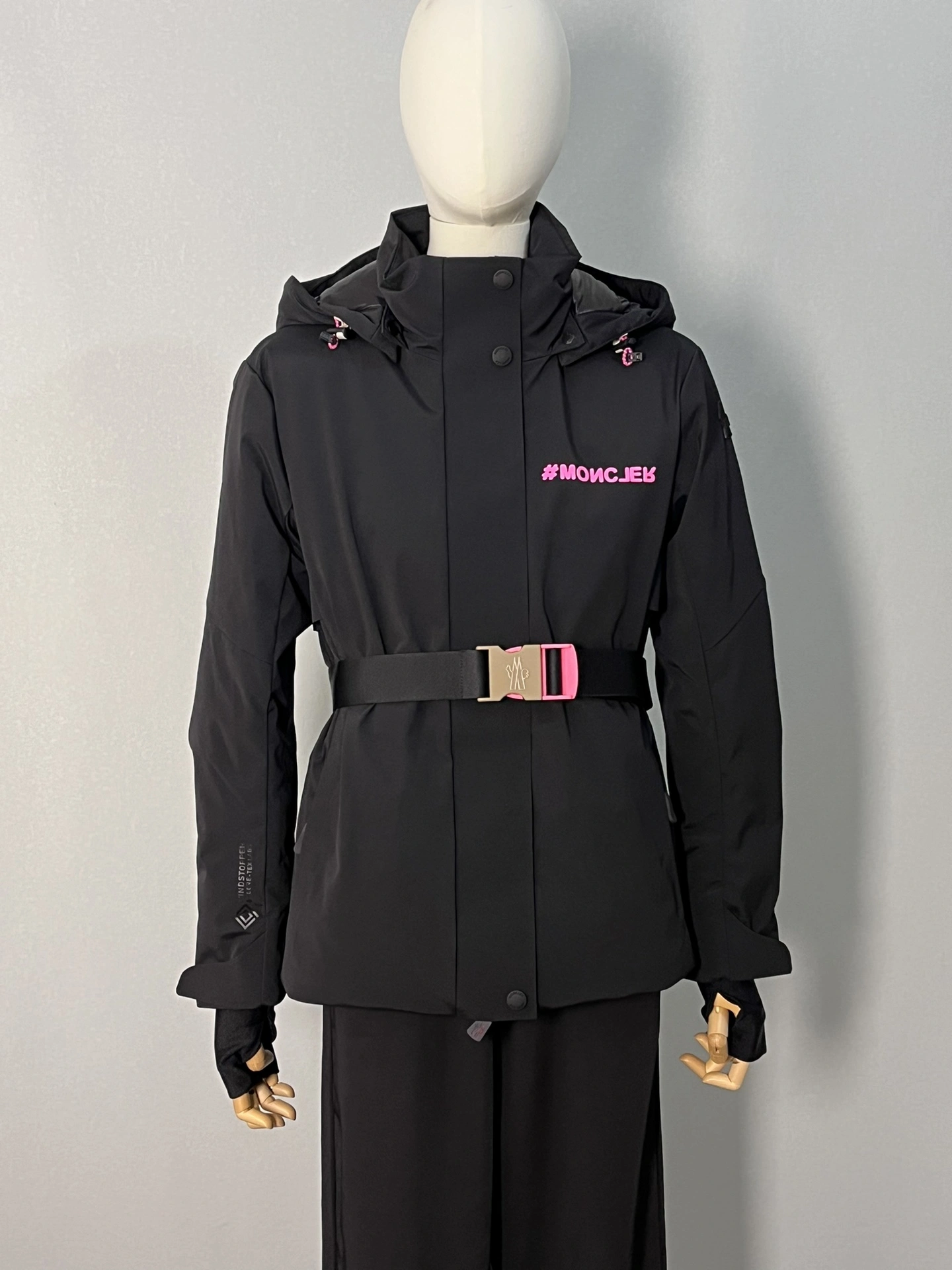 WrinkleFree Moncler Down Jackets 146410