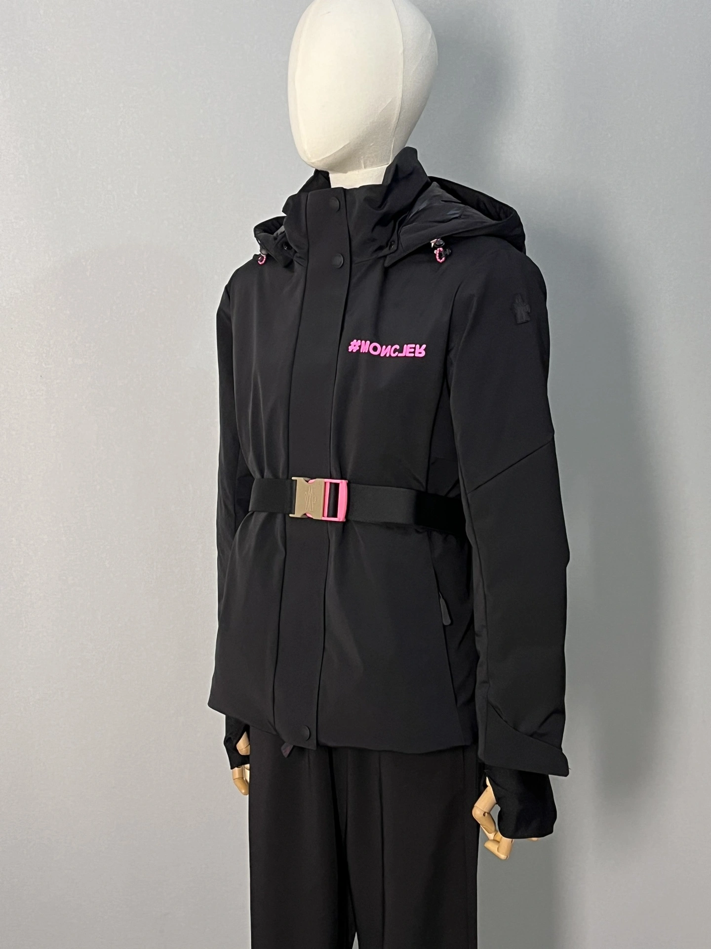 WrinkleFree Moncler Down Jackets 146410