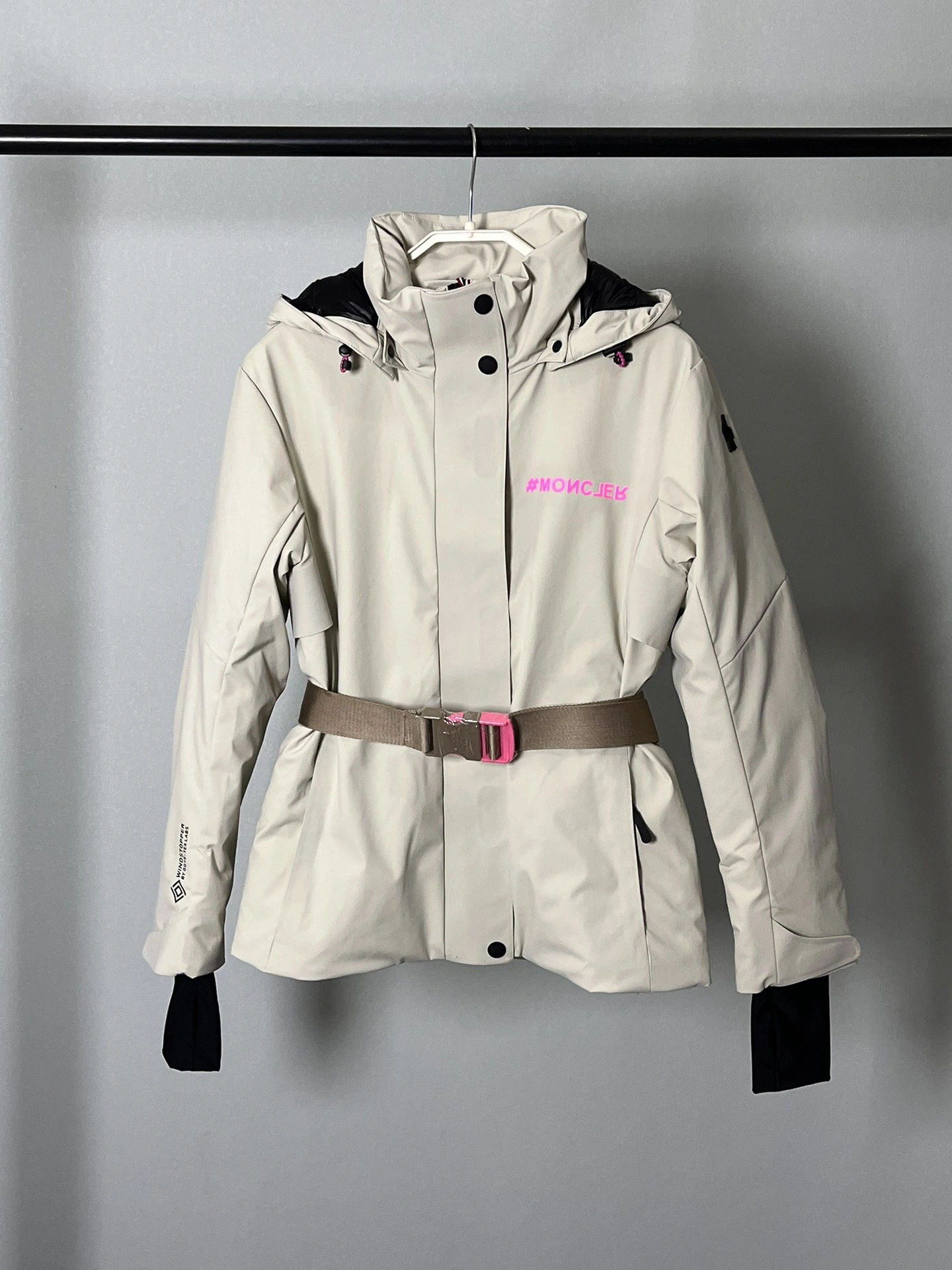 ZipUp Moncler Down Jackets 146409