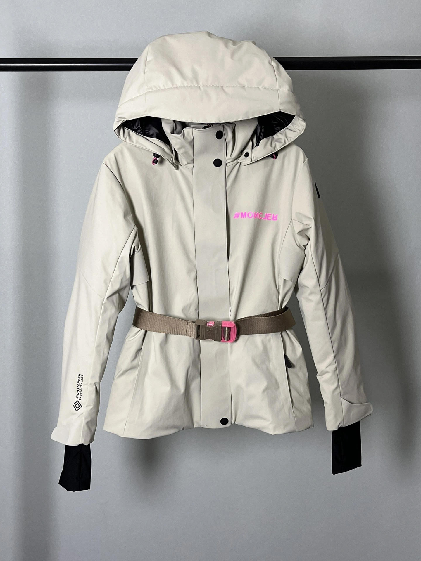 ZipUp Moncler Down Jackets 146409