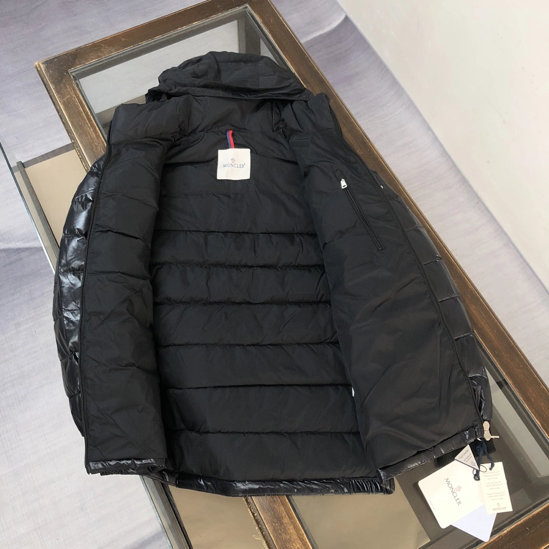 Classic Moncler Down Jackets 146408