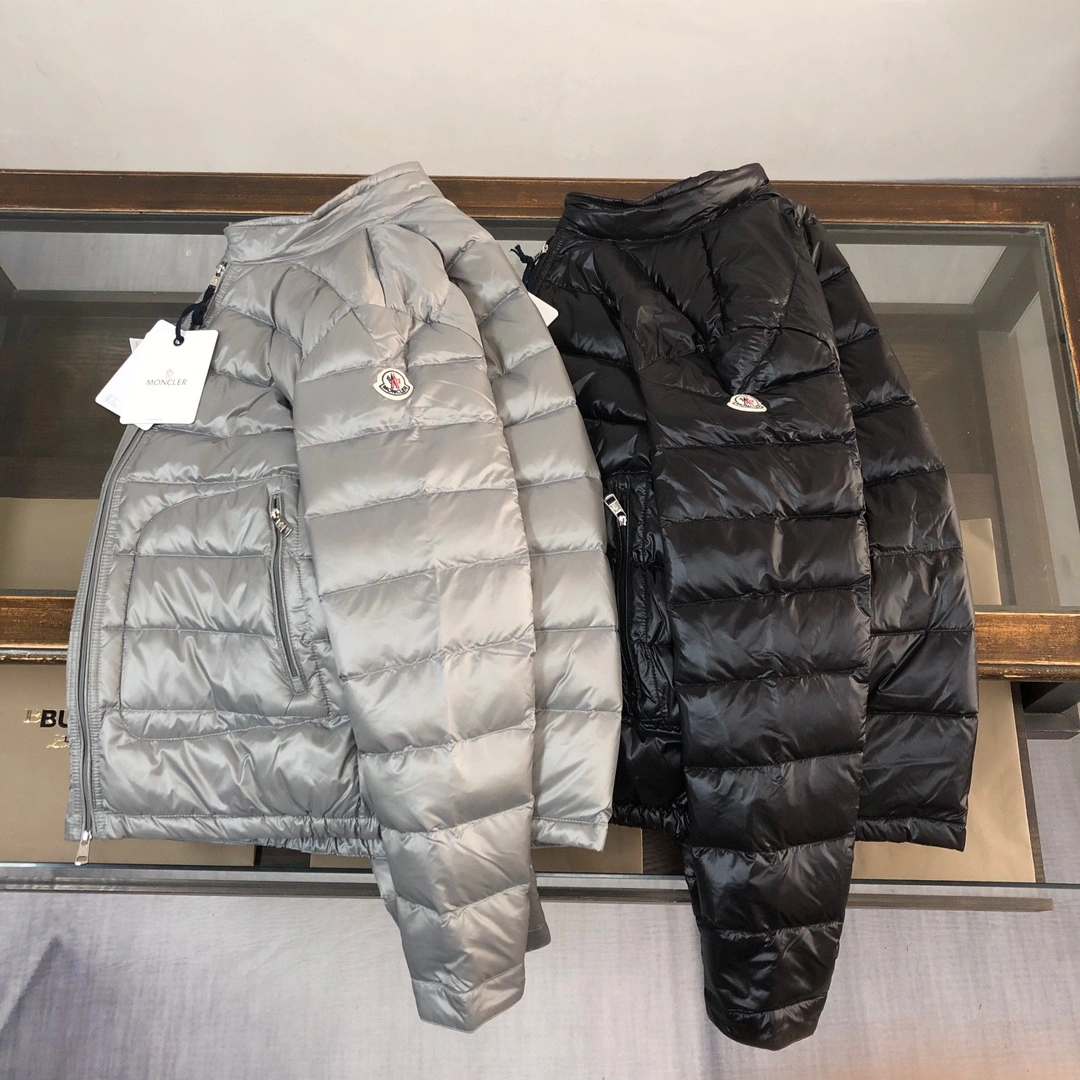Moncler Down Jackets Sophisticated 146413