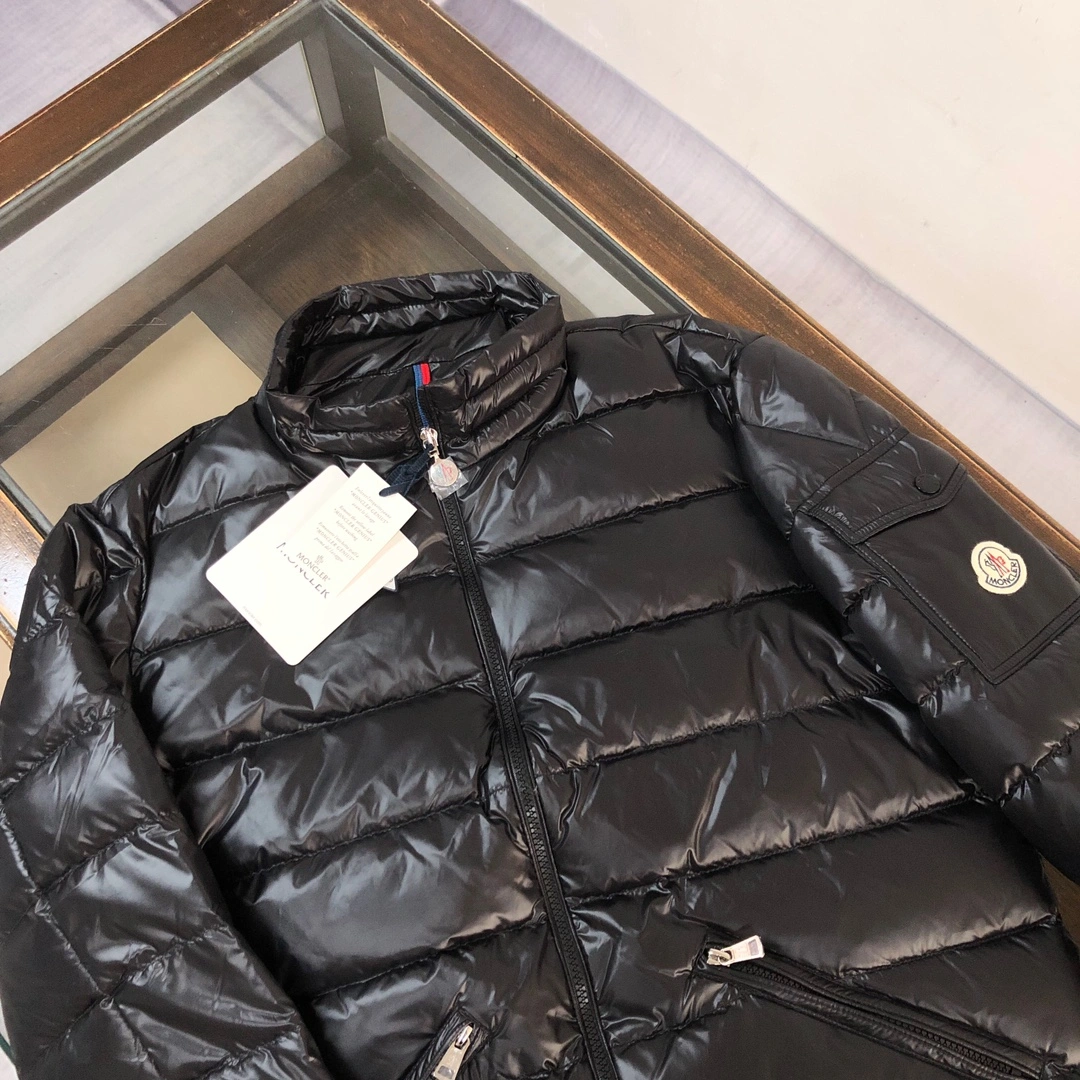 Moncler Down Jackets FlexibleFit 146414