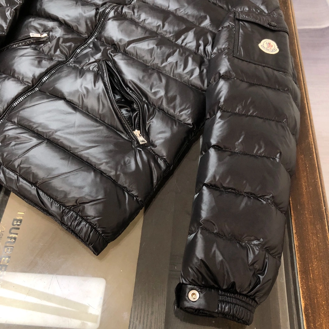 Moncler Down Jackets FlexibleFit 146414
