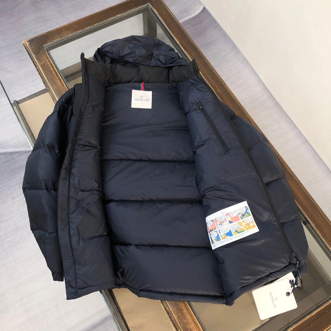 Moncler Down Jackets TravelReady 146421