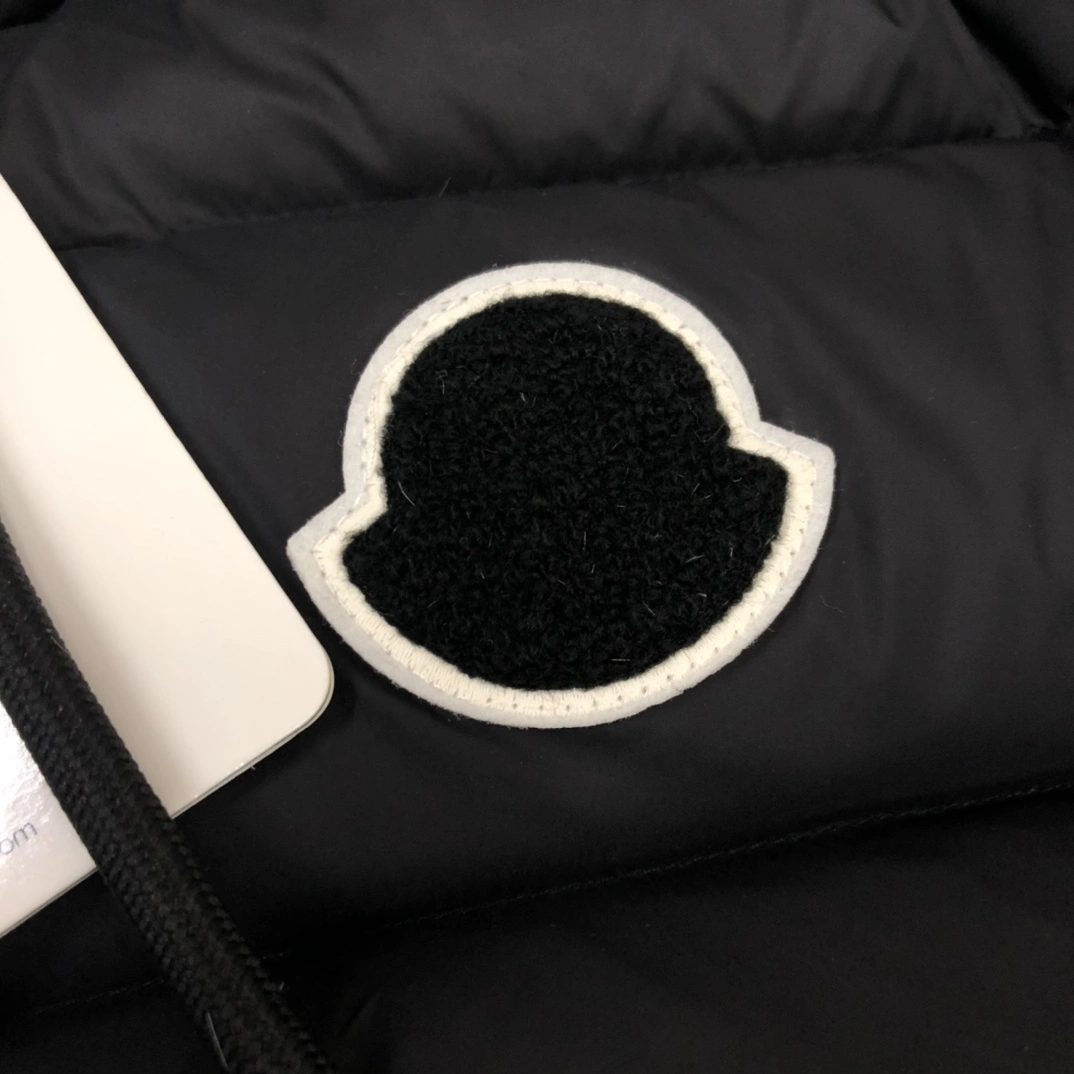 Moncler Down Jackets StreetReady 146420