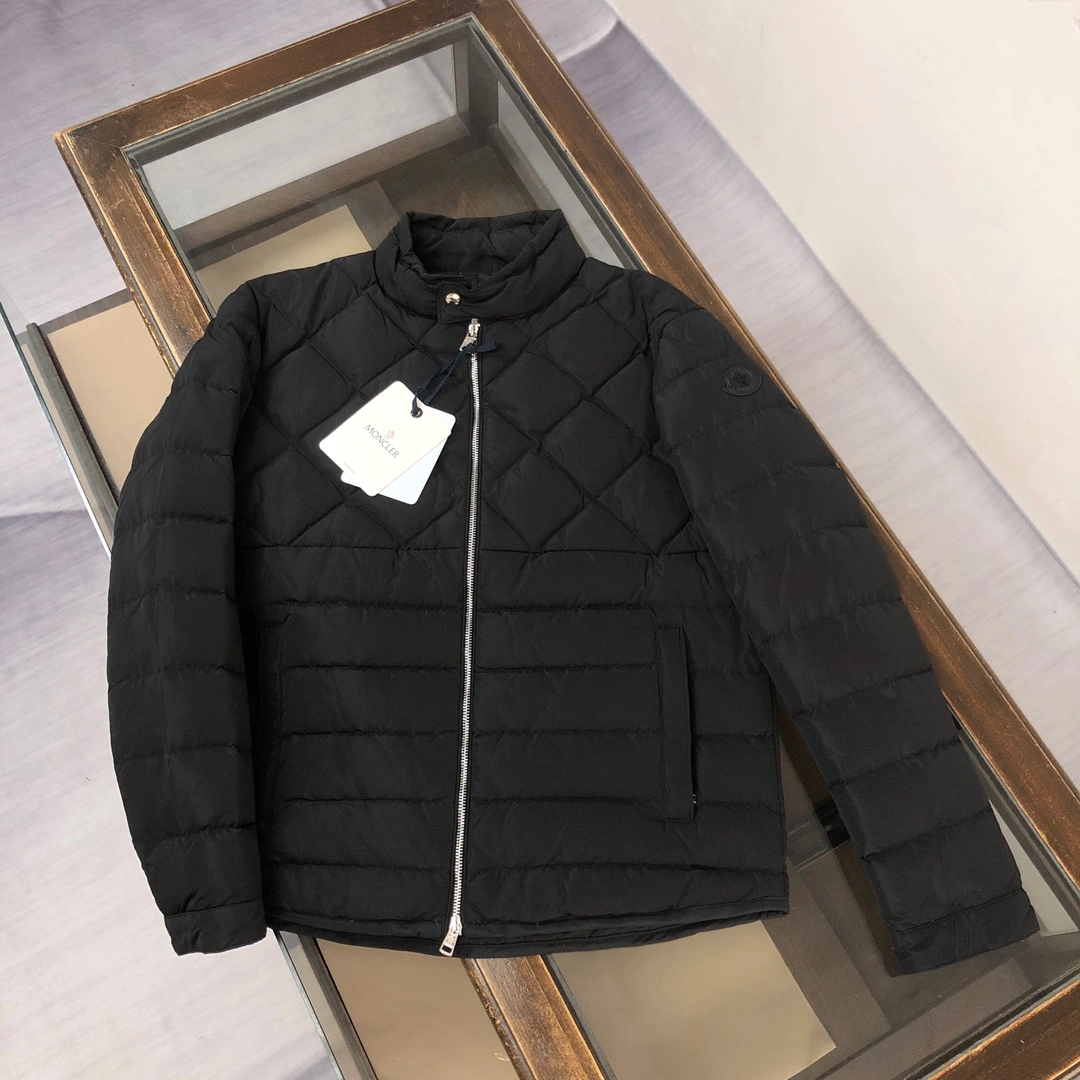 Moncler Down Jackets Elegant 146425