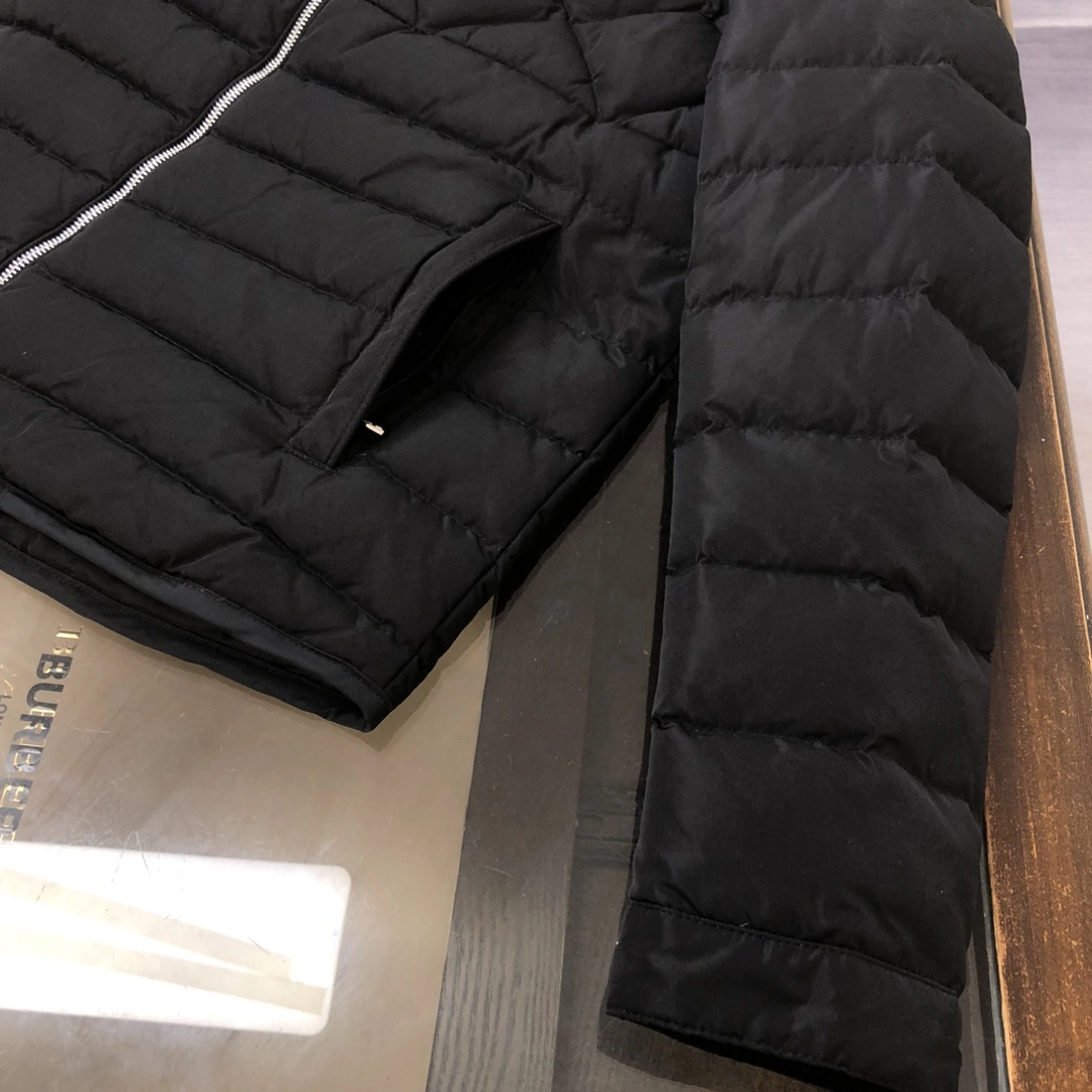 Moncler Down Jackets Elegant 146425
