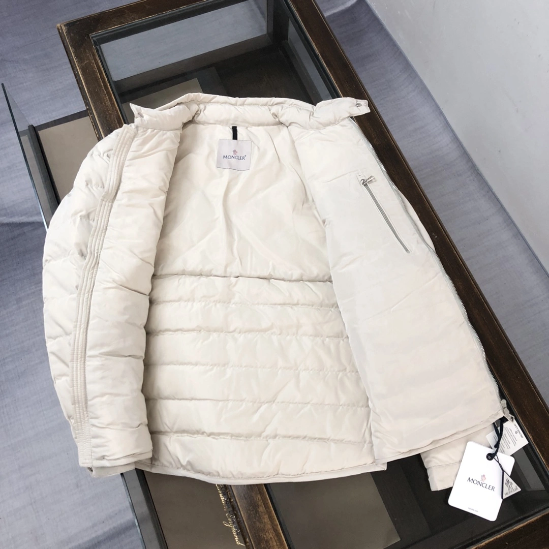 WaterResistant Moncler Down Jackets 146423