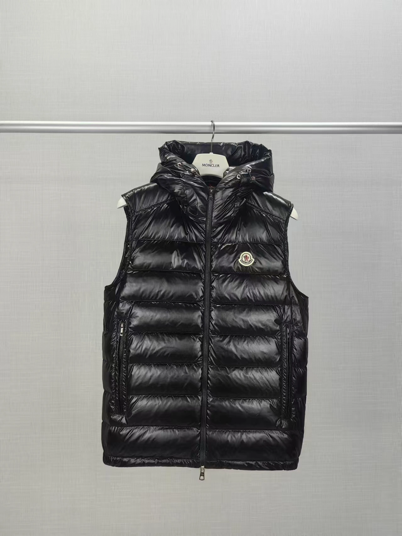 Moncler Down Jackets NewStyle 146418