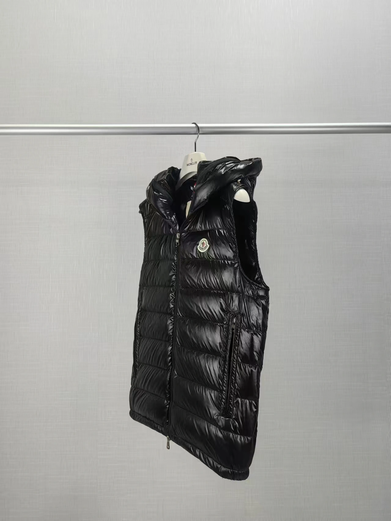 Moncler Down Jackets NewStyle 146418