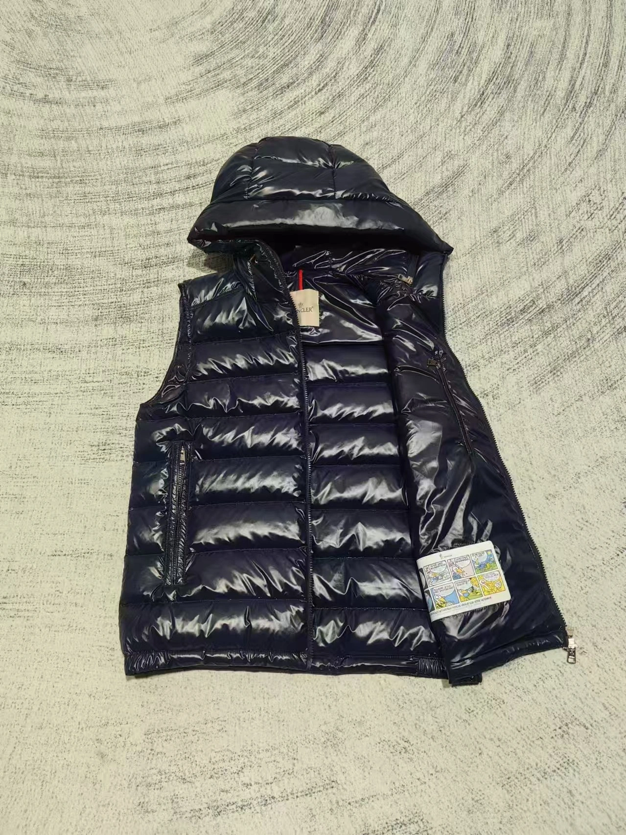 Moncler Down Jackets NewStyle 146418