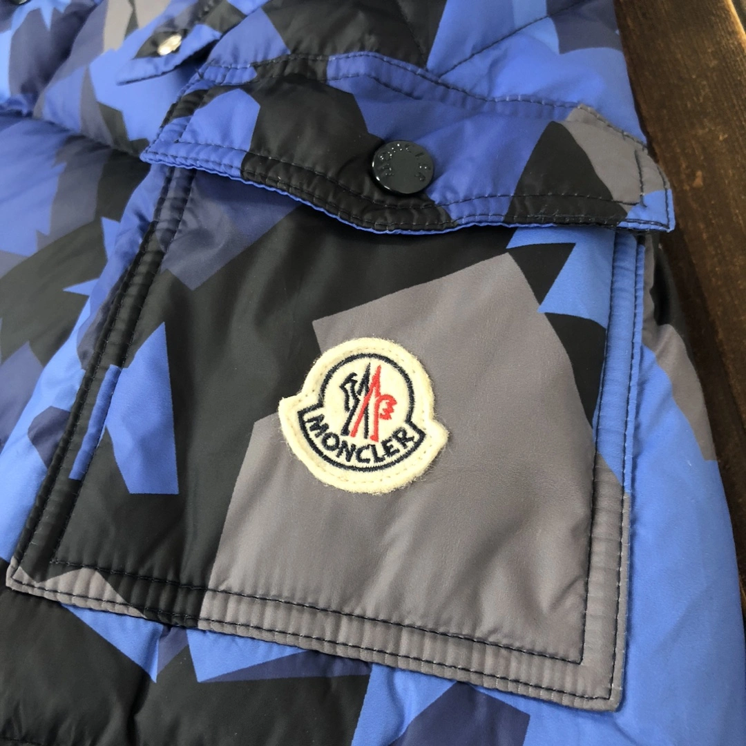 Breathable Moncler Down Jackets 146424