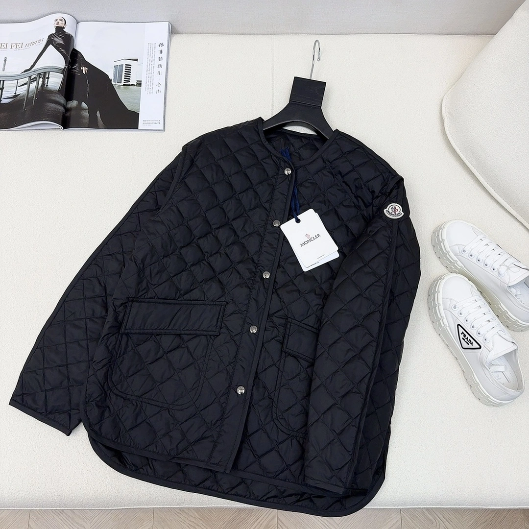 Moncler Down Jackets Modern 146403