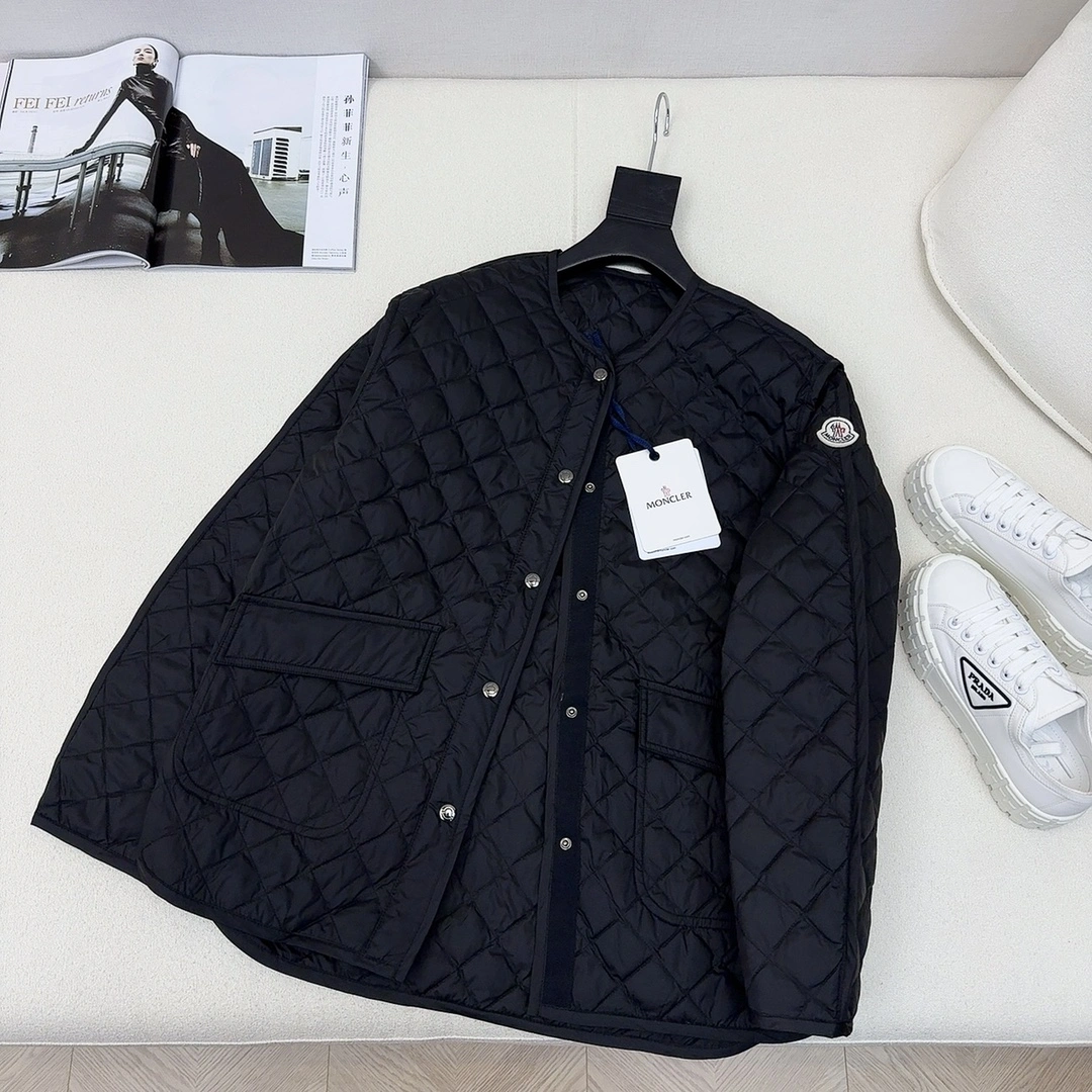 Moncler Down Jackets Modern 146403