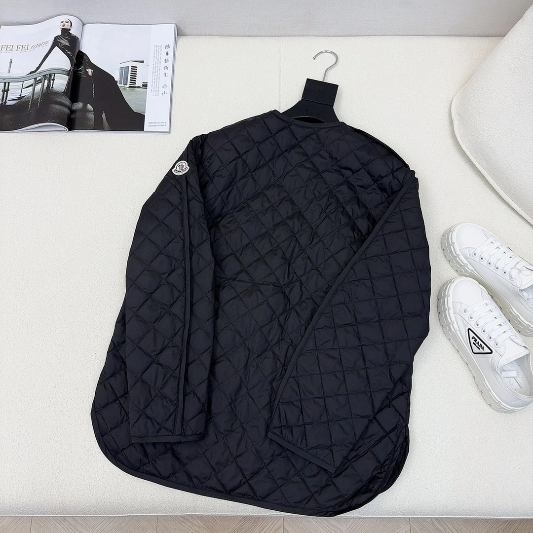 Moncler Down Jackets Modern 146403
