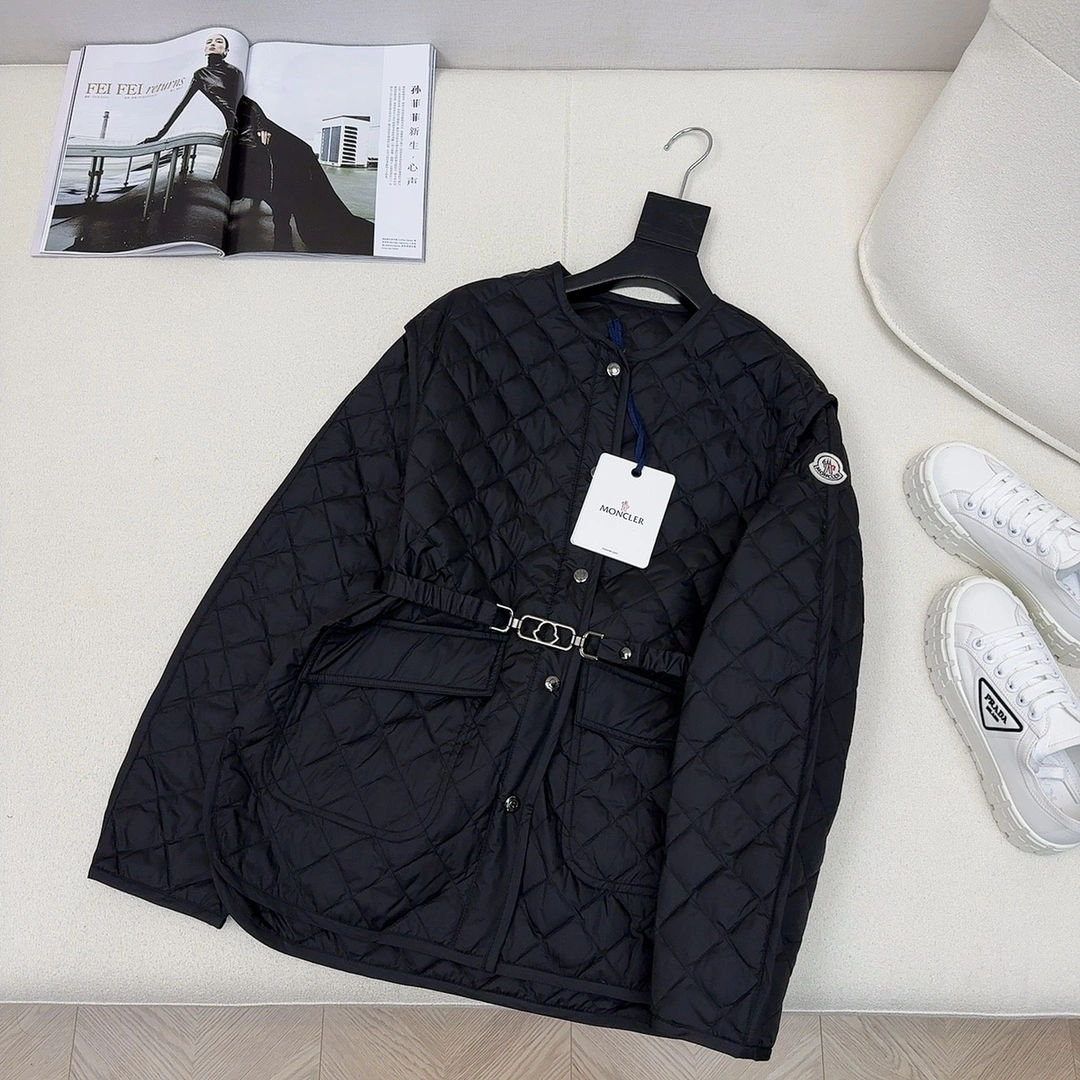 Moncler Down Jackets Modern 146403