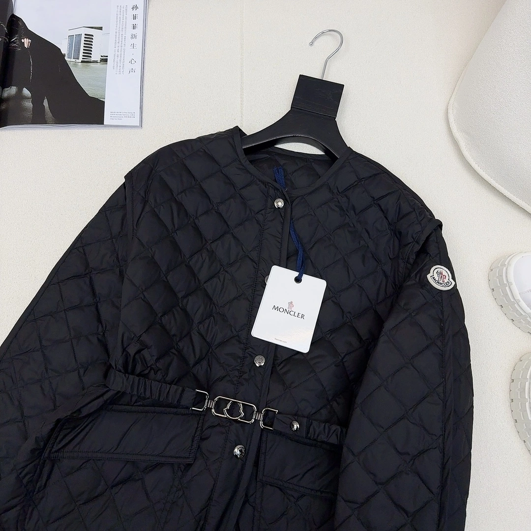 Moncler Down Jackets Modern 146403
