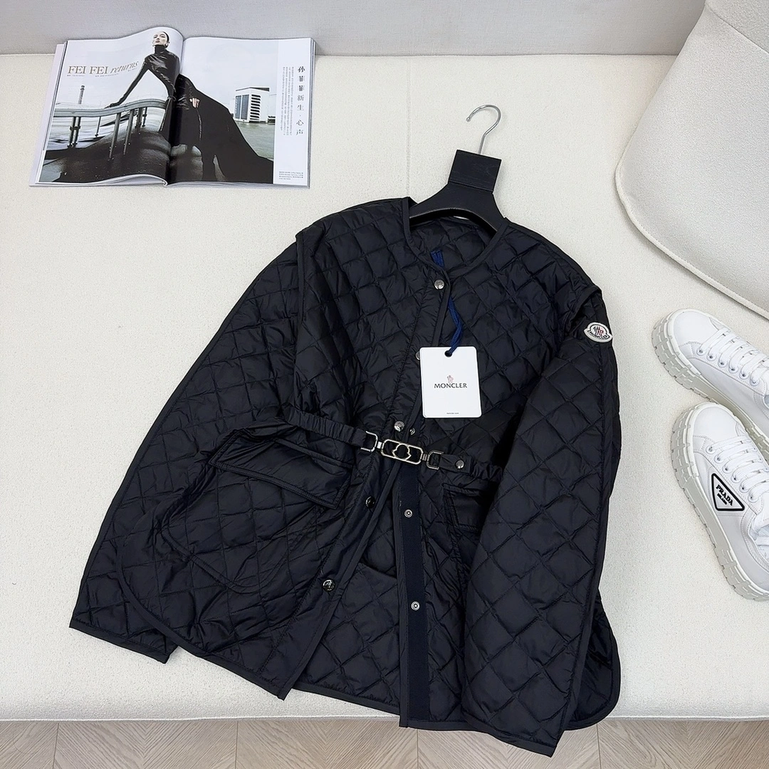 Moncler Down Jackets Modern 146403
