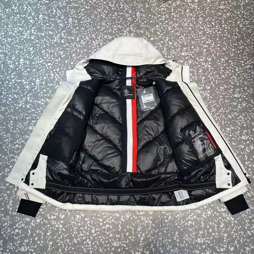 Moncler Down Jackets HighQuality 146415