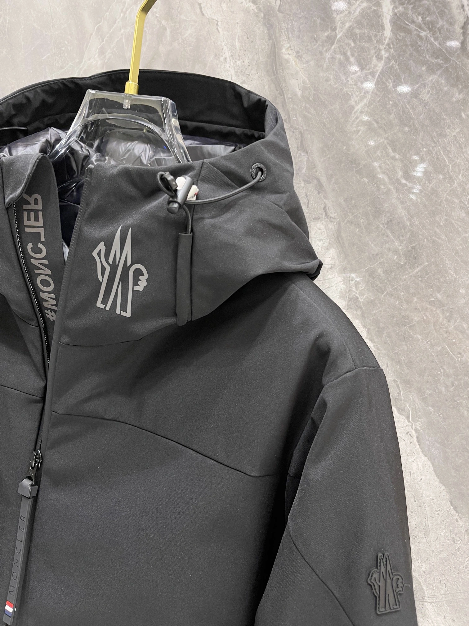 Trendsetting Moncler Down Jackets 146398