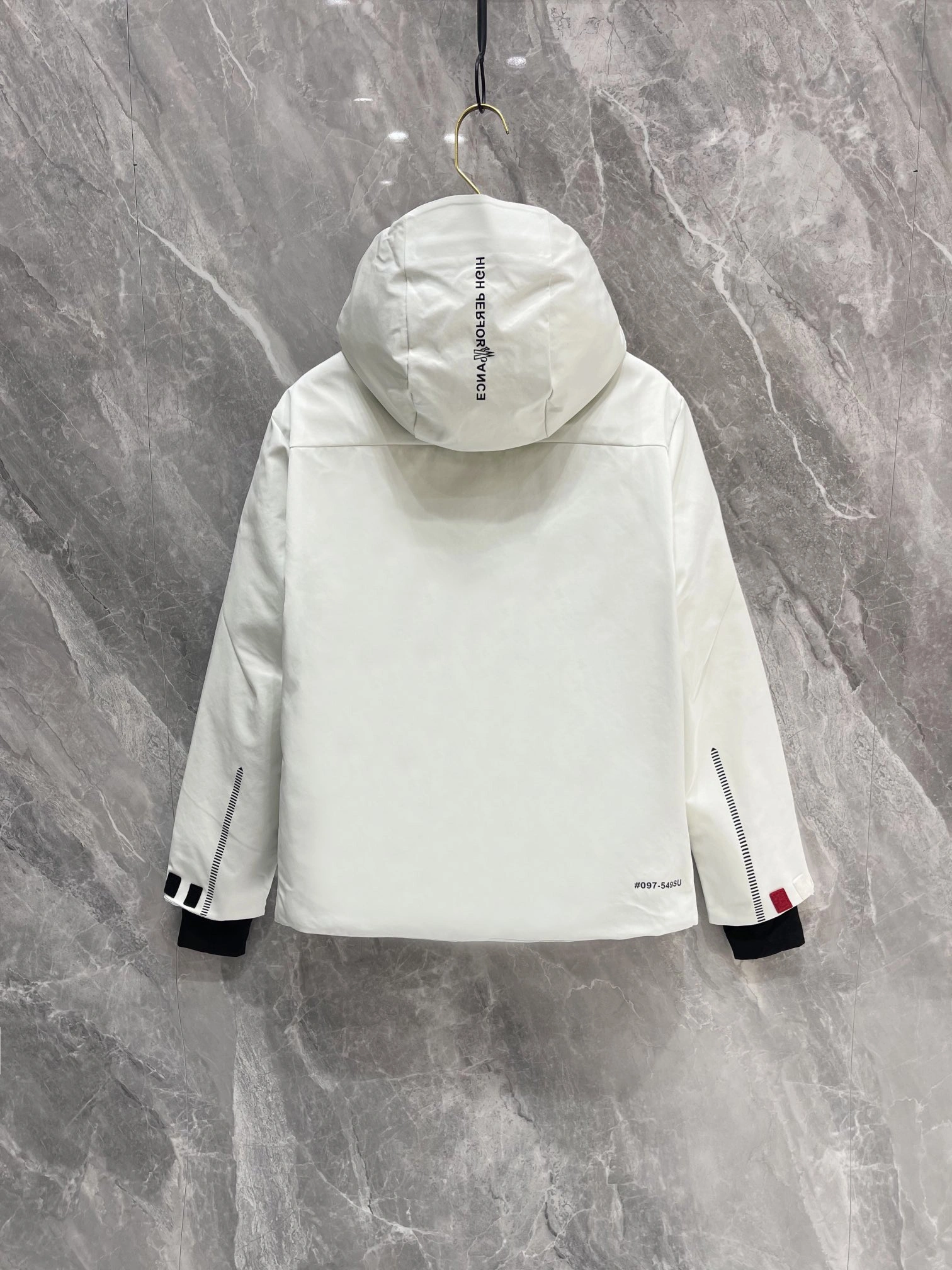 Sleek Moncler Down Jackets 146406