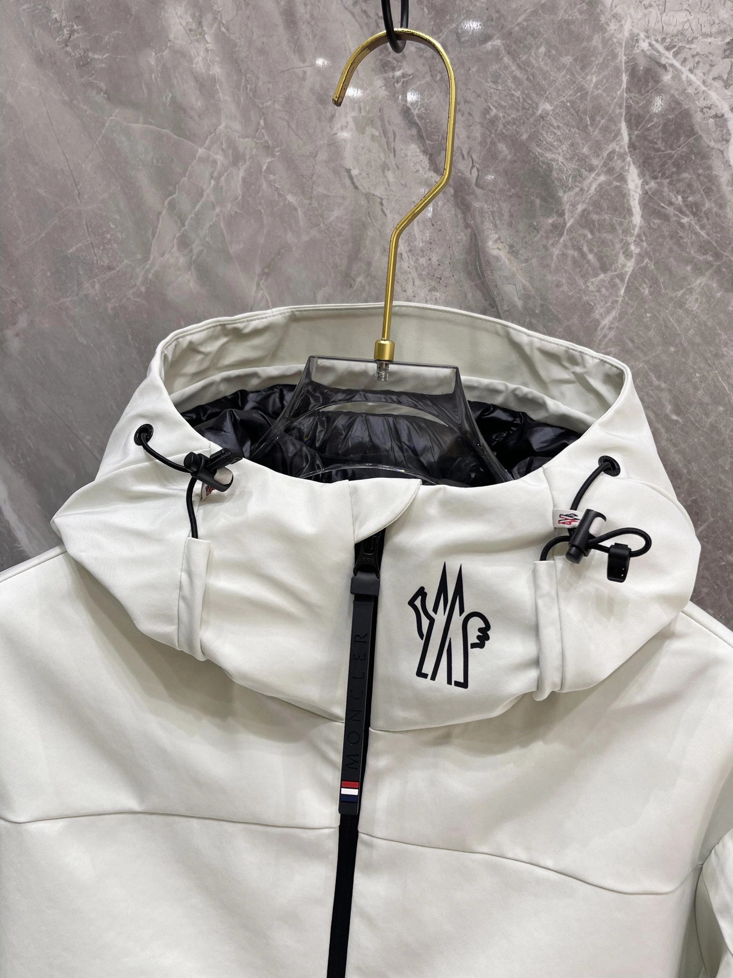 Sleek Moncler Down Jackets 146406