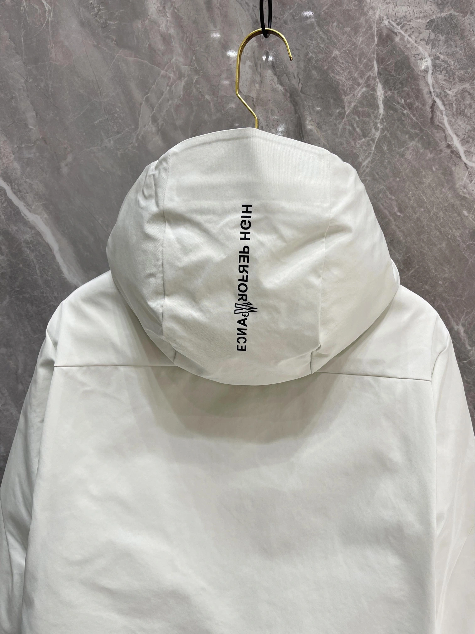 Sleek Moncler Down Jackets 146406