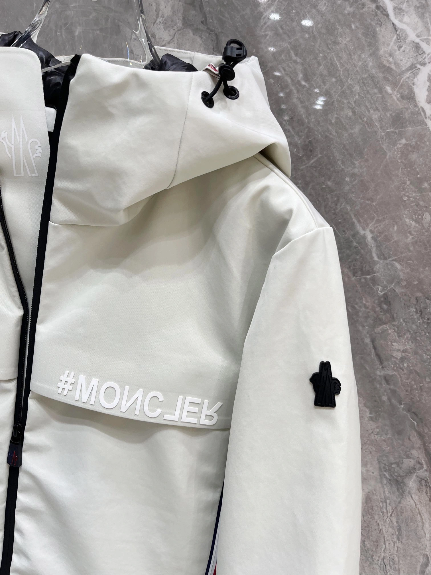 Minimalist Moncler Down Jackets 146396