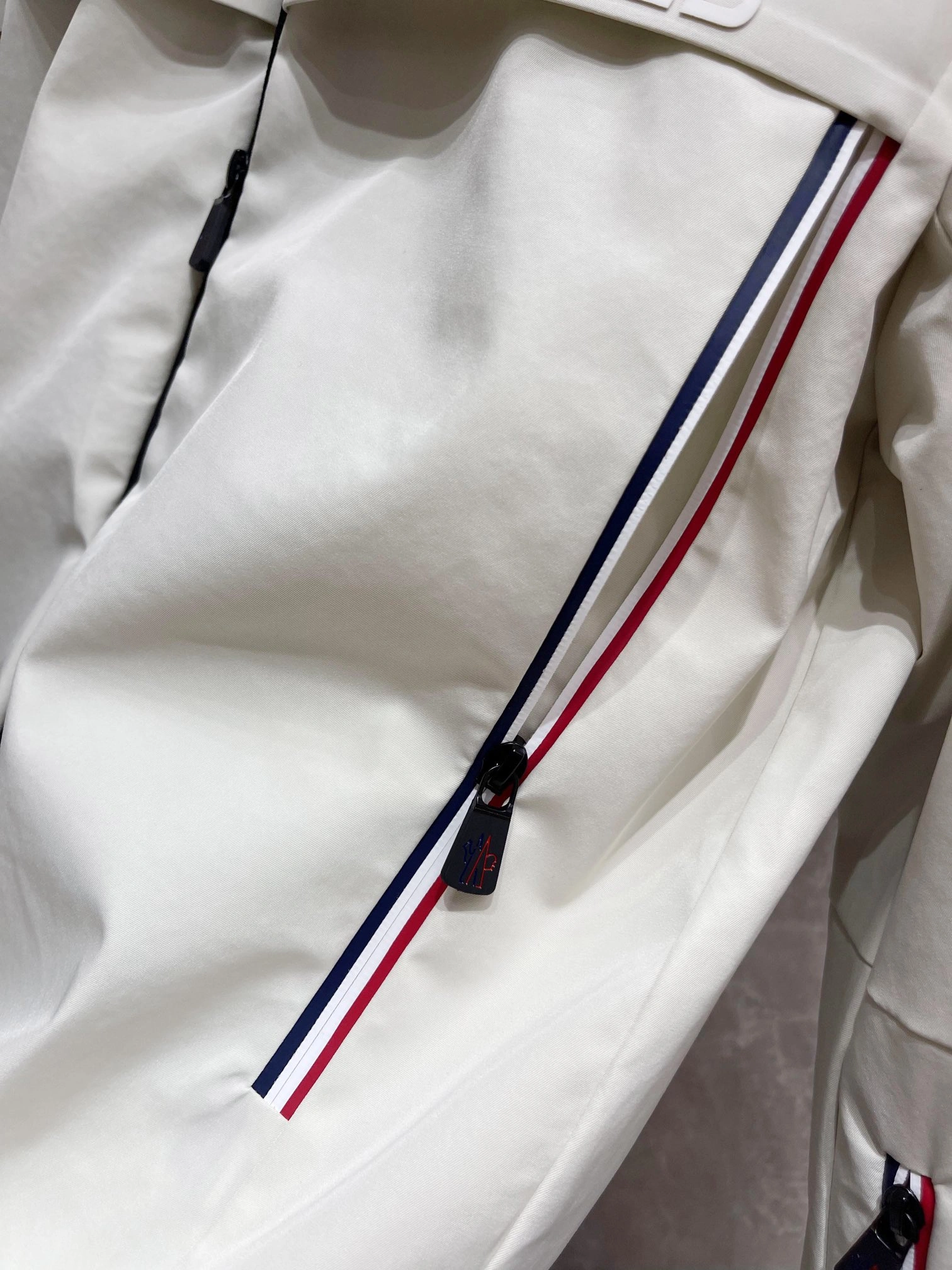 Minimalist Moncler Down Jackets 146396