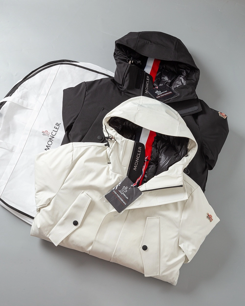 Moncler Down Jackets Cozy 146394