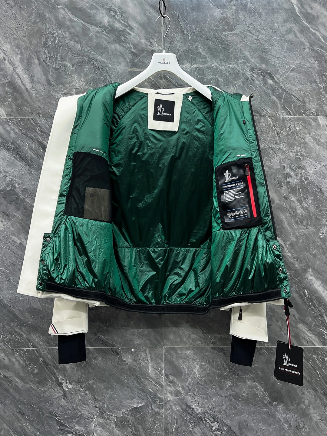 QuickDry Moncler Down Jackets 146431
