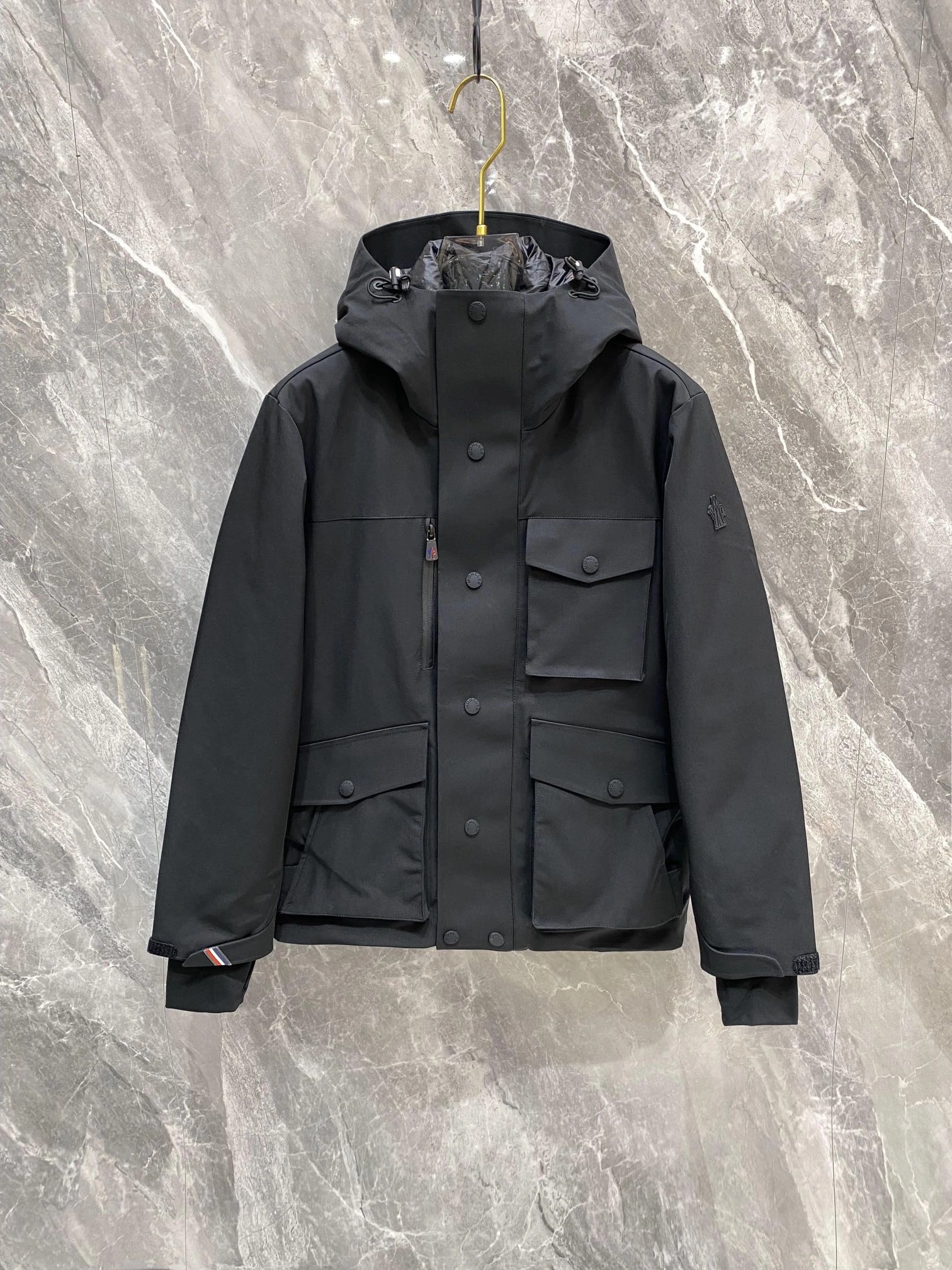 SportInspired Moncler Down Jackets 146395