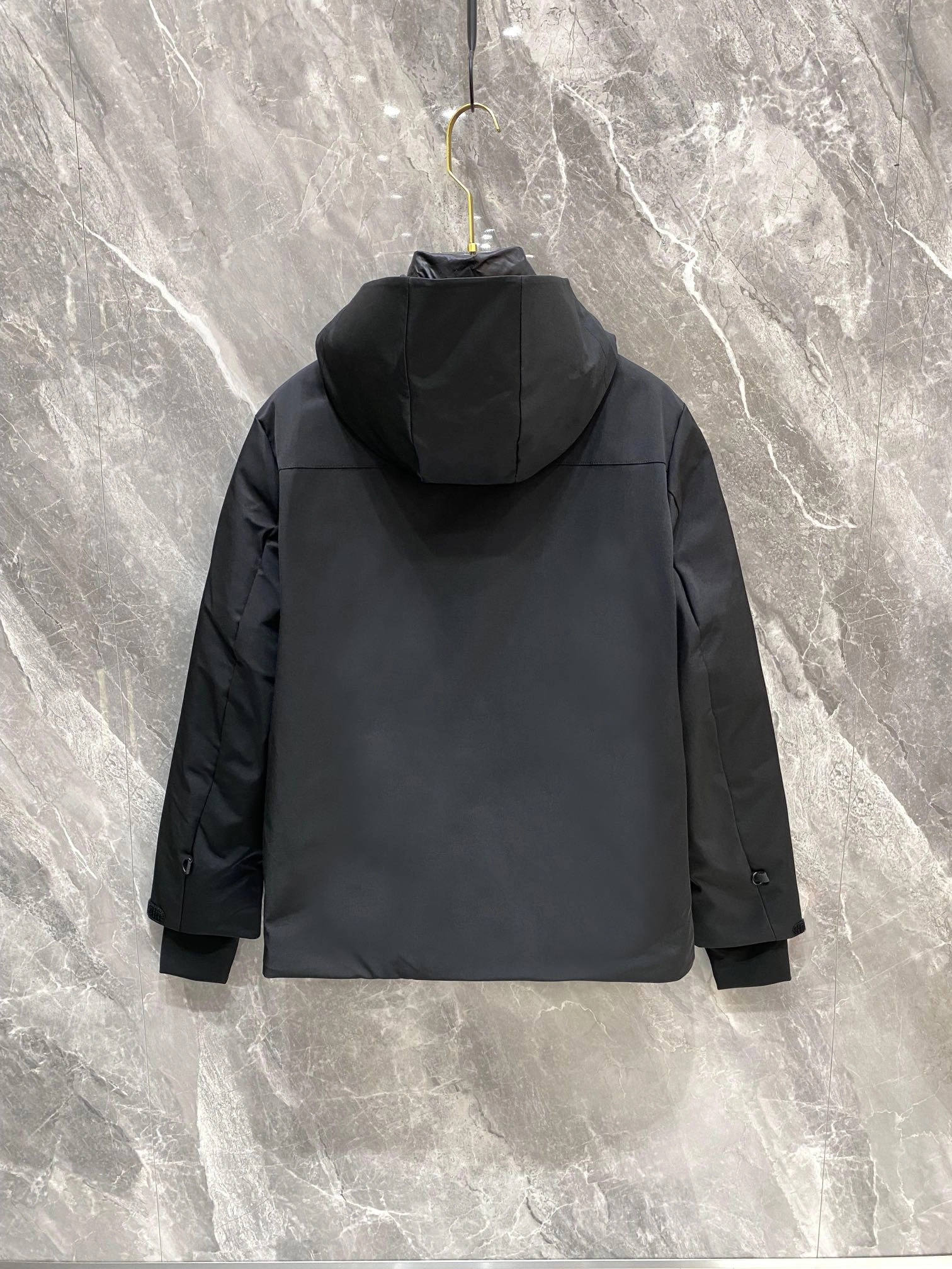 SportInspired Moncler Down Jackets 146395