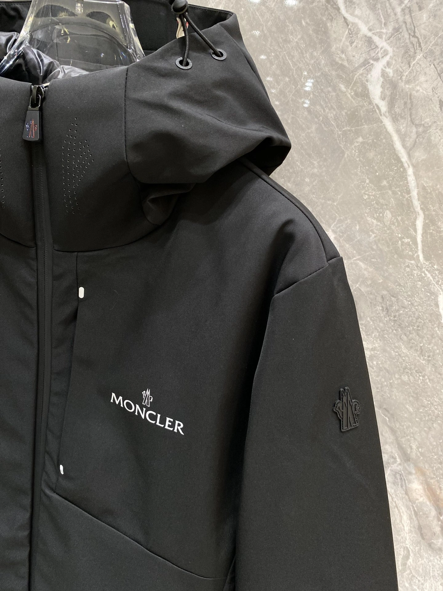 Durable Moncler Down Jackets 146392