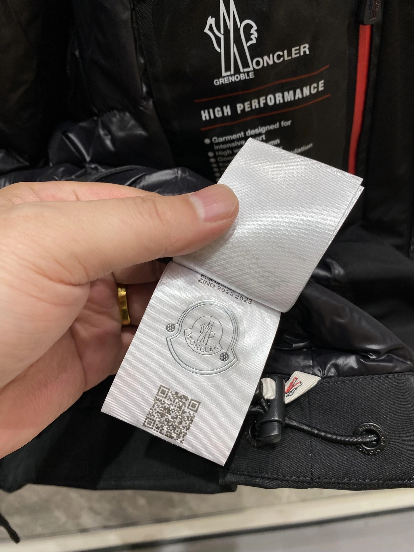 Bold Moncler Down Jackets 146391