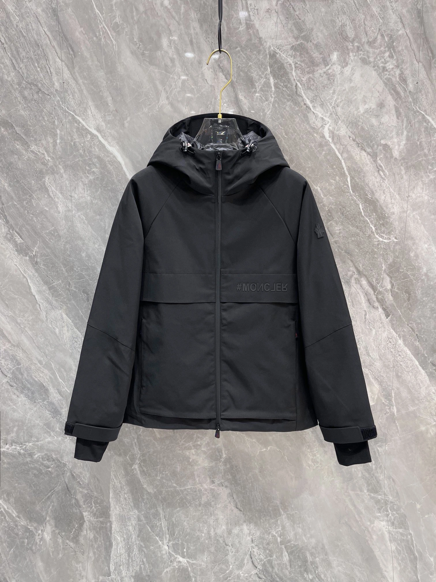 Moncler Down Jackets Cozy 146388