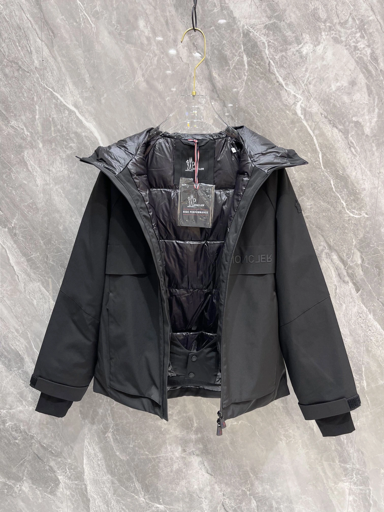 Moncler Down Jackets Cozy 146388