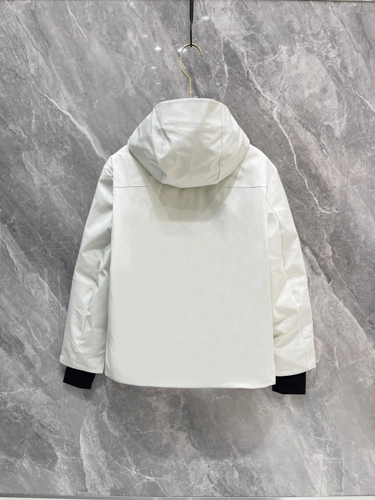 Unisex Moncler Down Jackets 146381