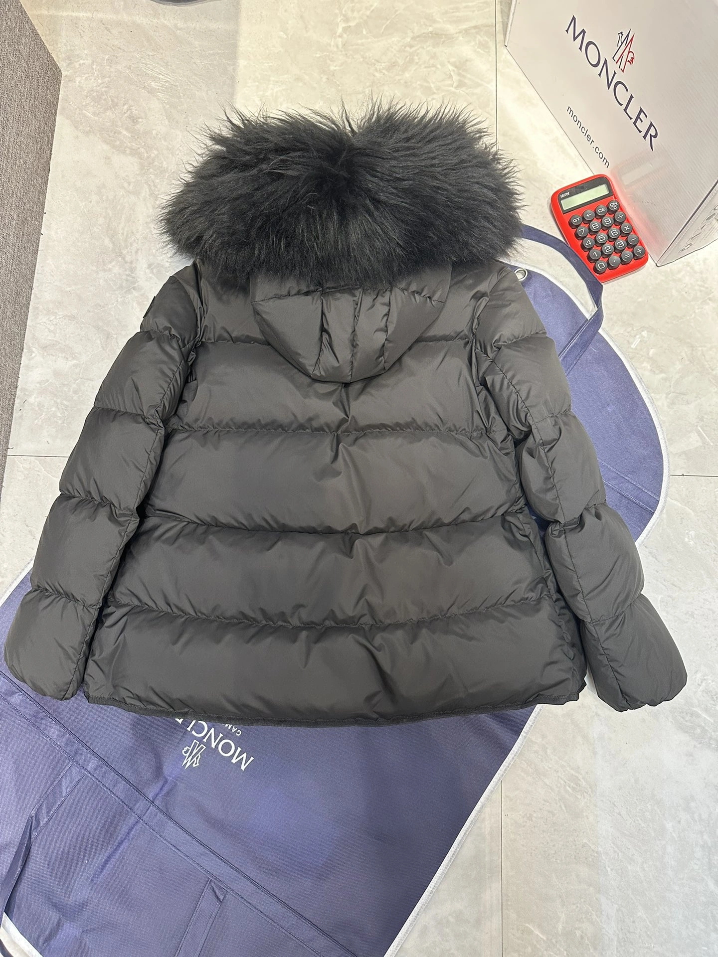 Moncler Down Jackets Original 146377
