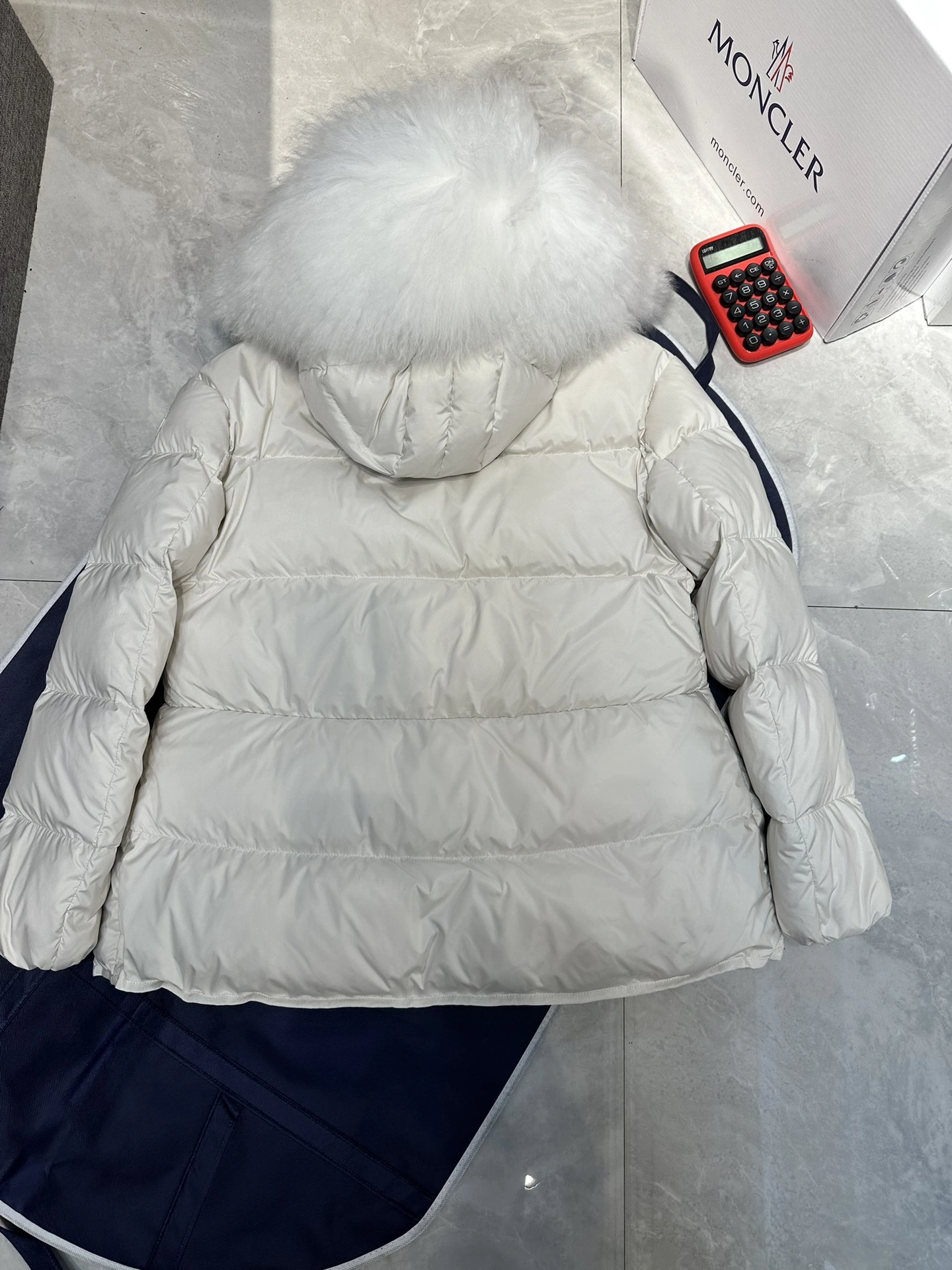 Moncler Down Jackets Chic 146379